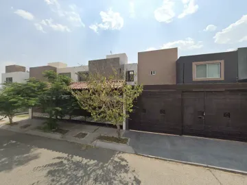CASA EN RESIDENCIAL SANTA FE, QUERETARO. REMATE ADJUDICADO