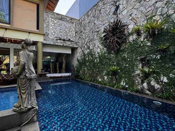 Rumah Mewah Full Furnished Rasa Villa De Park Cluster Heliconia BSD