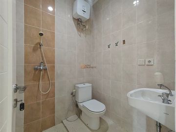 Modern Minimalist Disewakan Rumah 2 Lantai Puri Mansion – Dekat Mall Puri Indah & Lippo Mall Puri