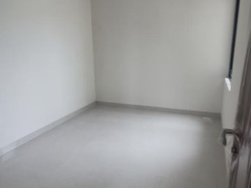 Di jual Rumah cantik di halaman belakang yang luas! Siap Huni Citra City Sentul