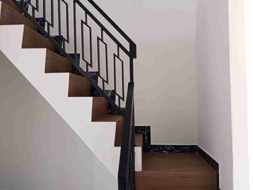 Rumah 2 Lantai Full Renov Siap Huni Hrg 750Jt Di Kranggan Permai Cibubur