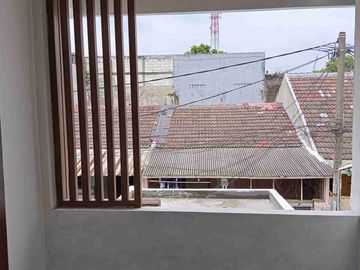 Rumah 2 Lantai Full Renov Siap Huni Hrg 750Jt Di Kranggan Permai Cibubur