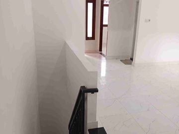 Rumah 2 Lantai Full Renov Siap Huni Hrg 750Jt Di Kranggan Permai Cibubur