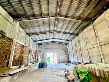 COMMERCIAL INDUSTRIAL, WAREHOUSE OR STORAGE, BAGBAGUIN NEAR ITC COMPOUND