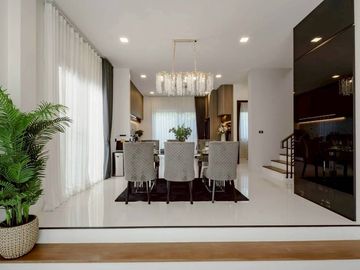 Spacious 4-Bedroom Family Home near Ao Nang Attractions