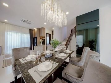 Spacious 4-Bedroom Family Home near Ao Nang Attractions