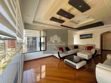 Venta o Renta de Departamento Amoblado, Sector República del Salvador, Quito, Ecuador