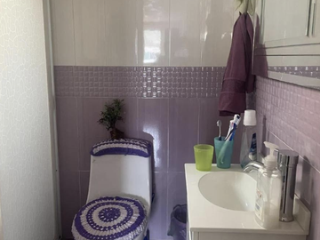 CASA EN GUANAJUATO, MUY AMPLIA, ACABADOS DE LUJO, CUENTA CON TODOS LOS SERVICIOS.