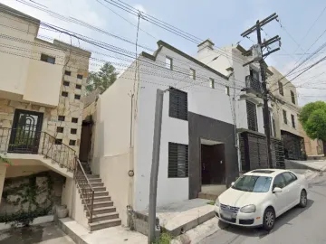 CASA EN CUMBRES PEDREGAL, MONTERREY, NUEVO LEON. REMATE ADJUDICADO