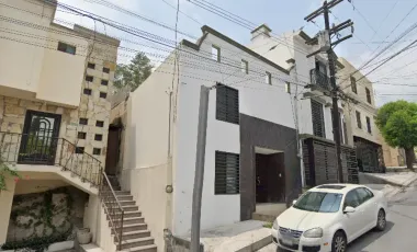 CASA EN CUMBRES PEDREGAL, MONTERREY, NUEVO LEON. REMATE ADJUDICADO