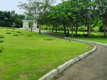 Al Jamil: Pemakaman Islam dekat Mushola at Sandiego Hills Karawang