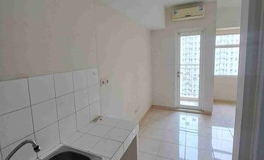 disewakan studio view pool kosongan apt springlake summarecon bekasi