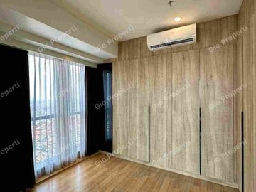 APARTEMEN THE PEAK RESIDENCE PRIVATE LIFT BEST VIEW