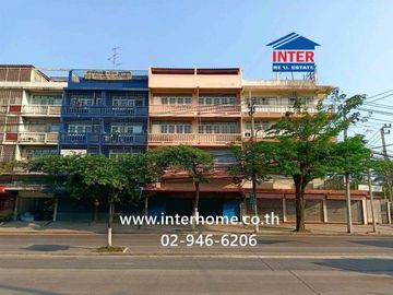 4.5-story commercial building, 87 sq.wah. Located near The Mall Bangkapi, between Soi Ramkhamhaeng 64/3 and 66, Ramkhamhaeng Road and Srinakarin Road,