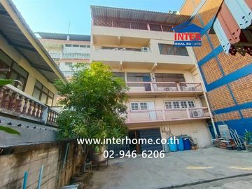 4.5-story commercial building, 87 sq.wah. Located near The Mall Bangkapi, between Soi Ramkhamhaeng 64/3 and 66, Ramkhamhaeng Road and Srinakarin Road,