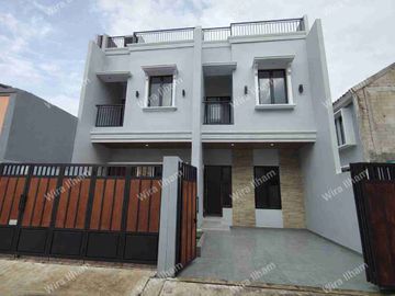 2,5Lantai Hunian Modern Minimalis di Jakarta Selatan under 1M