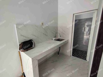 2,5Lantai Hunian Modern Minimalis di Jakarta Selatan under 1M