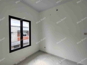 2,5Lantai Hunian Modern Minimalis di Jakarta Selatan under 1M
