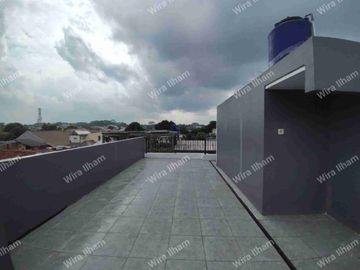 2,5Lantai Hunian Modern Minimalis di Jakarta Selatan under 1M