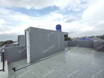2,5Lantai Hunian Modern Minimalis di Jakarta Selatan under 1M