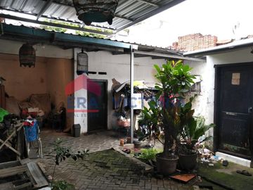 Rumah + Ruang Usaha Mojoroto Kota Kediri Pinggir Jalan Besar Dekat Dengan Klinik Kesehatan, Terminal dan Lingkungan Sekolah