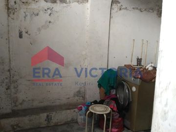 Rumah + Ruang Usaha Mojoroto Kota Kediri Pinggir Jalan Besar Dekat Dengan Klinik Kesehatan, Terminal dan Lingkungan Sekolah