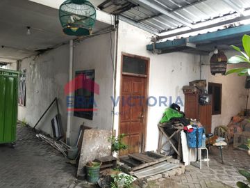 Rumah + Ruang Usaha Mojoroto Kota Kediri Pinggir Jalan Besar Dekat Dengan Klinik Kesehatan, Terminal dan Lingkungan Sekolah