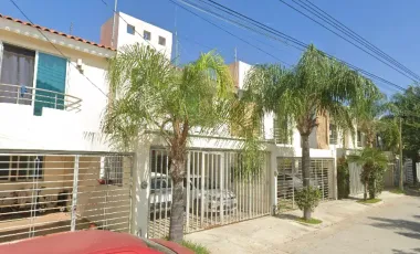 Casa en venta en Volcán Cayambe 5543, Panorámica de Huentitán, 44259 Guadalajara, Jal.