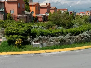 CASA EN FRANCISCO I MADERO, LERMA, EDOMEX. REMATE ADJUDICADO