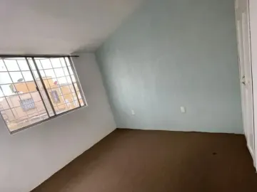 CASA EN FRANCISCO I MADERO, LERMA, EDOMEX. REMATE ADJUDICADO