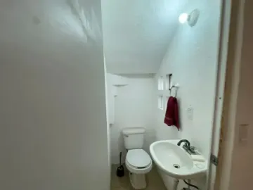 CASA EN FRANCISCO I MADERO, LERMA, EDOMEX. REMATE ADJUDICADO