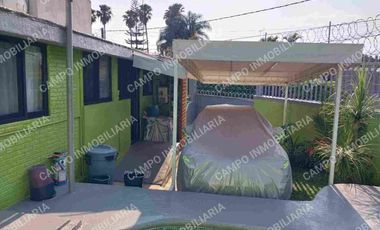 VENTA CASA COL. MARAVILLAS, EN UN NIVEL. 
PRIVADA CERRADA CON PORTÓN ELÉCTRICO.