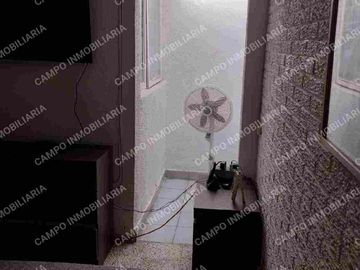 VENTA CASA COL. MARAVILLAS, EN UN NIVEL. 
PRIVADA CERRADA CON PORTÓN ELÉCTRICO.