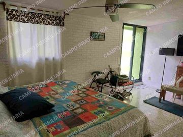 VENTA CASA COL. MARAVILLAS, EN UN NIVEL. 
PRIVADA CERRADA CON PORTÓN ELÉCTRICO.