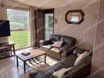 VENTA CASA COL. MARAVILLAS, EN UN NIVEL. 
PRIVADA CERRADA CON PORTÓN ELÉCTRICO.