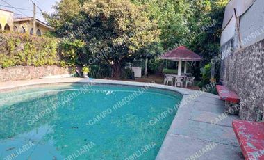 VENTA CASA COL. MARAVILLAS, EN UN NIVEL. 
PRIVADA CERRADA CON PORTÓN ELÉCTRICO.