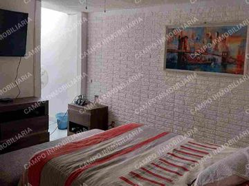 VENTA CASA COL. MARAVILLAS, EN UN NIVEL. 
PRIVADA CERRADA CON PORTÓN ELÉCTRICO.