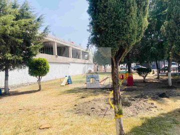 VENTA CASA EXCELENTE UBICACIÓN CERCA DE PASEO DESTINO 11 SUR Y MARGARITAS DENTRO DE FRACCIONAMIENTO