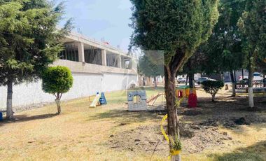 VENTA CASA EXCELENTE UBICACIÓN CERCA DE PASEO DESTINO 11 SUR Y MARGARITAS DENTRO DE FRACCIONAMIENTO solo recursos propios REMATE