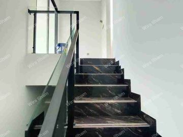 3Lantai Jaksel Dekat Citos dan Ragunan, 4Kamar Tidur