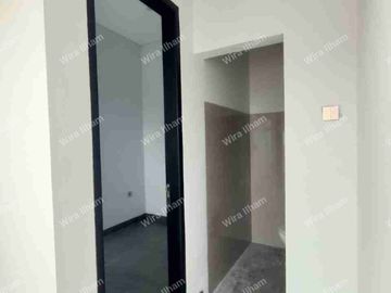 3Lantai Jaksel Dekat Citos dan Ragunan, 4Kamar Tidur