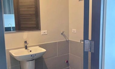 STUDIO UNIT FOR SALE in Bridgetowne 5% Downpayment to MOVE IN ZERO Interest