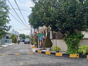 Rungkut Mapan Barat Hook  Row 3 mobil