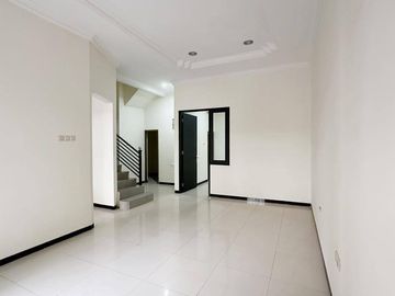 Dijual Rumah Pakuwon City – Siap Huni, Kualitas Terbaik!