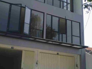 DI JUAL RUKO 3 LANTAI DI PHTAT GEDE INDAH BUNDERAN MAYJEND SUNGKONO, SURABAYA BARAT