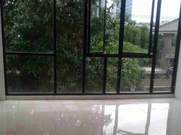 DI JUAL RUKO 3 LANTAI DI PHTAT GEDE INDAH BUNDERAN MAYJEND SUNGKONO, SURABAYA BARAT