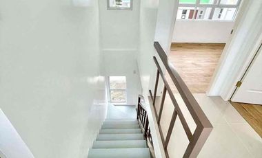 RFO TOWNHOUSE BESIDE SUNSET BOULEVARD