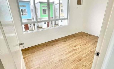 RFO TOWNHOUSE BESIDE SUNSET BOULEVARD