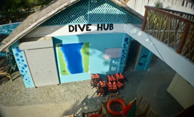 Income-generating Sea Front Dive Resort 423sqm Alegria