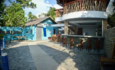 Income-generating Sea Front Dive Resort 423sqm Alegria